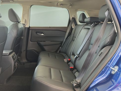 Certified 2023 Nissan Rogue SL w/ SL Premium Package AWD/4WD image 17