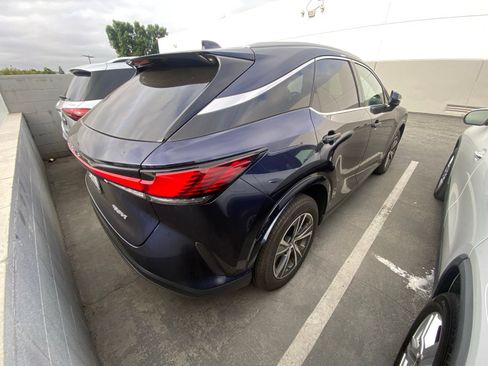 Used 2025 Lexus RX 350 FWD w/ Technology Package image 3