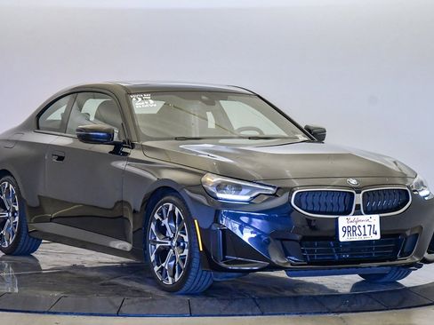 Used 2025 BMW 230i Coupe w/ Convenience Package image 6