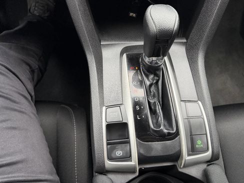 Used 2019 Honda Civic LX image 33