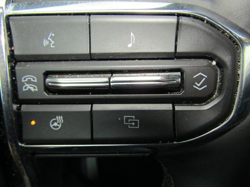 Used 2025 GMC Acadia Elevation AWD/4WD image 25