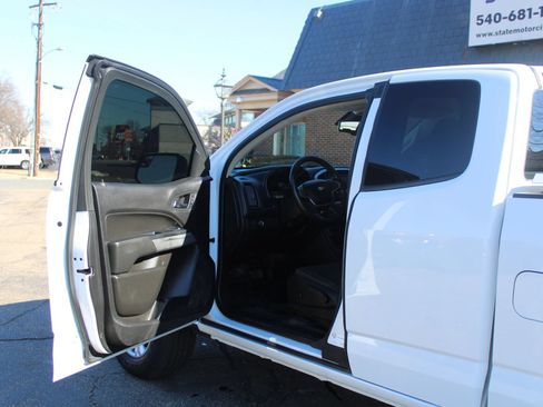 Used 2021 Chevrolet Colorado LT w/ Fleet Safety Package RWD image 7