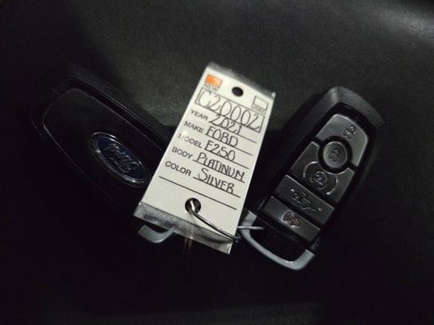 Used 2021 Ford F250 Platinum w/ FX4 Off-Road Package image 48