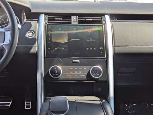 Used 2023 Land Rover Discovery S R-Dynamic image 31