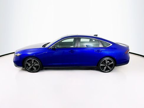 Used 2025 Honda Accord Sport image 4