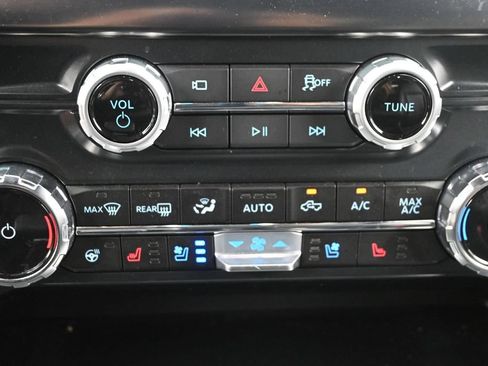 Used 2025 Ford F150 Lariat w/ Equipment Group 501A Mid AWD/4WD image 20