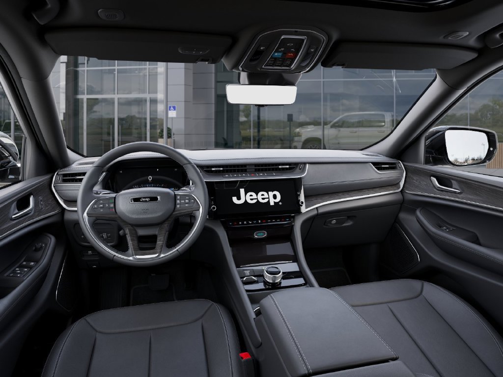 New 2026 Jeep Grand Cherokee Limited w/ Luxury Tech Group II AWD/4WD image 14