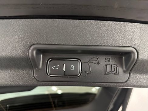 Used 2025 Ford Explorer ST-Line w/ Premium Package RWD image 8