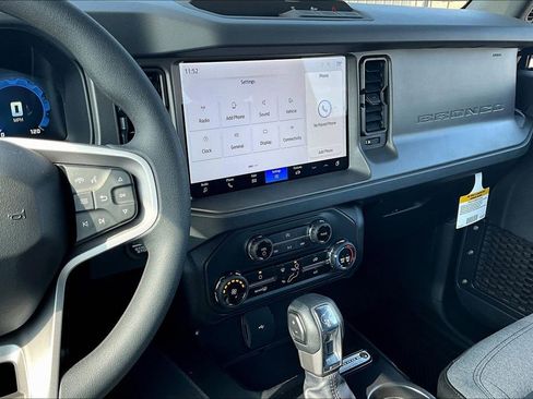 New 2025 Ford Bronco 2-Door AWD/4WD image 7