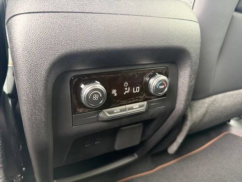 New 2026 GMC Acadia AT4 AWD/4WD image 13