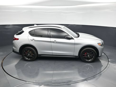Used 2020 Alfa Romeo Stelvio w/ Nero Edizione RWD image 36