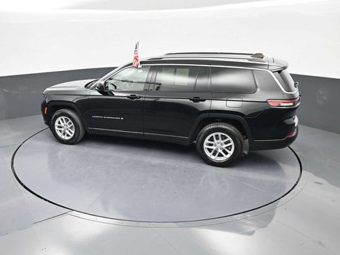 Used 2023 Jeep Grand Cherokee L Laredo image 38