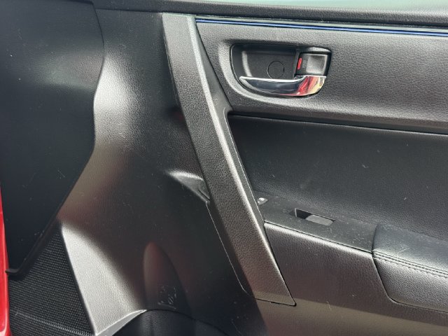 Used 2019 Toyota Corolla SE FWD image 25