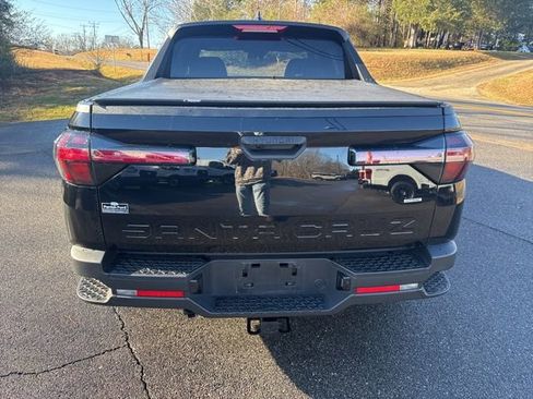 Used 2023 Hyundai Santa Cruz SEL image 3