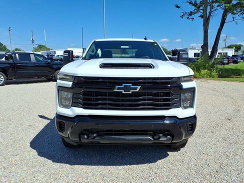 Used 2026 Chevrolet Silverado 2500 Custom w/ Custom Value Package AWD/4WD image 2