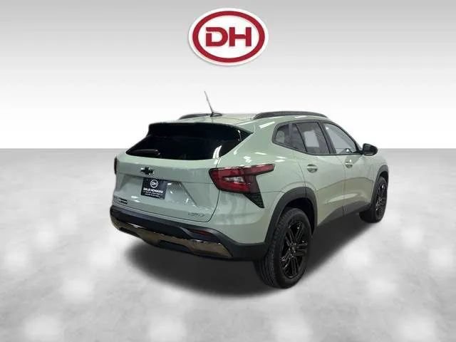 Used 2025 Chevrolet Trax ACTIV w/ Driver Confidence Package FWD image 10
