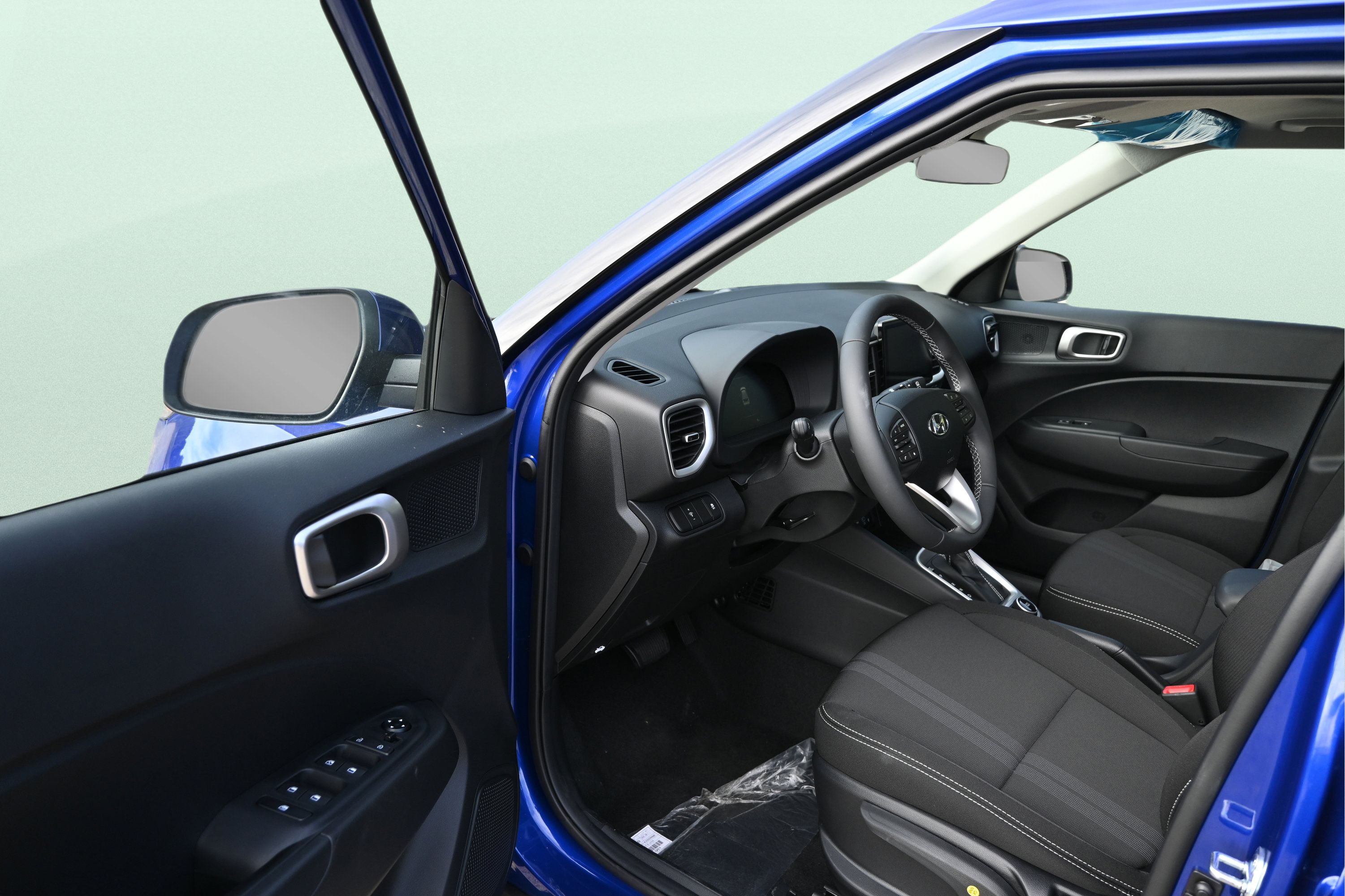 Certified 2026 Hyundai Venue SEL FWD image 10