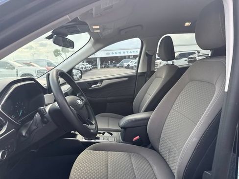 Used 2021 Ford Escape SE FWD image 8