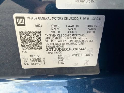 Used 2023 GMC Sierra 1500 SLT w/ SLT Premium Package AWD/4WD image 40