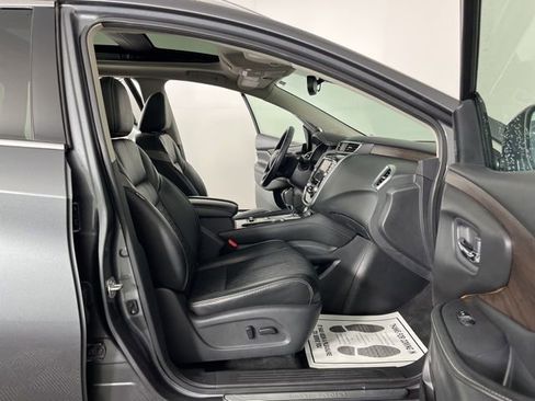Used 2019 Nissan Murano Platinum w/ Cargo Package image 44