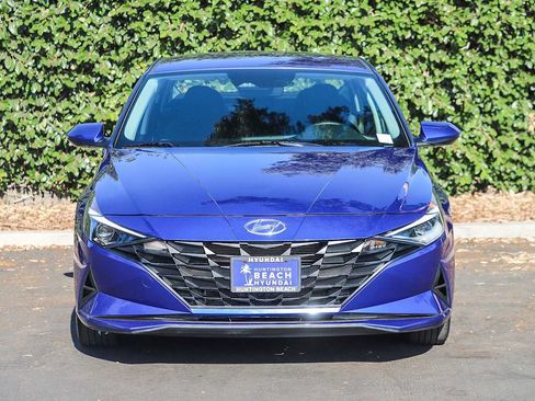 Used 2023 Hyundai Elantra Blue FWD image 2