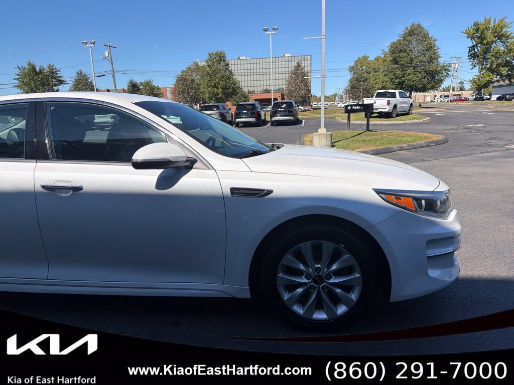 Used 2017 Kia Optima EX FWD image 6