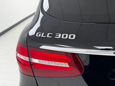 Used 2019 Mercedes-Benz GLC 300 4MATIC image 36