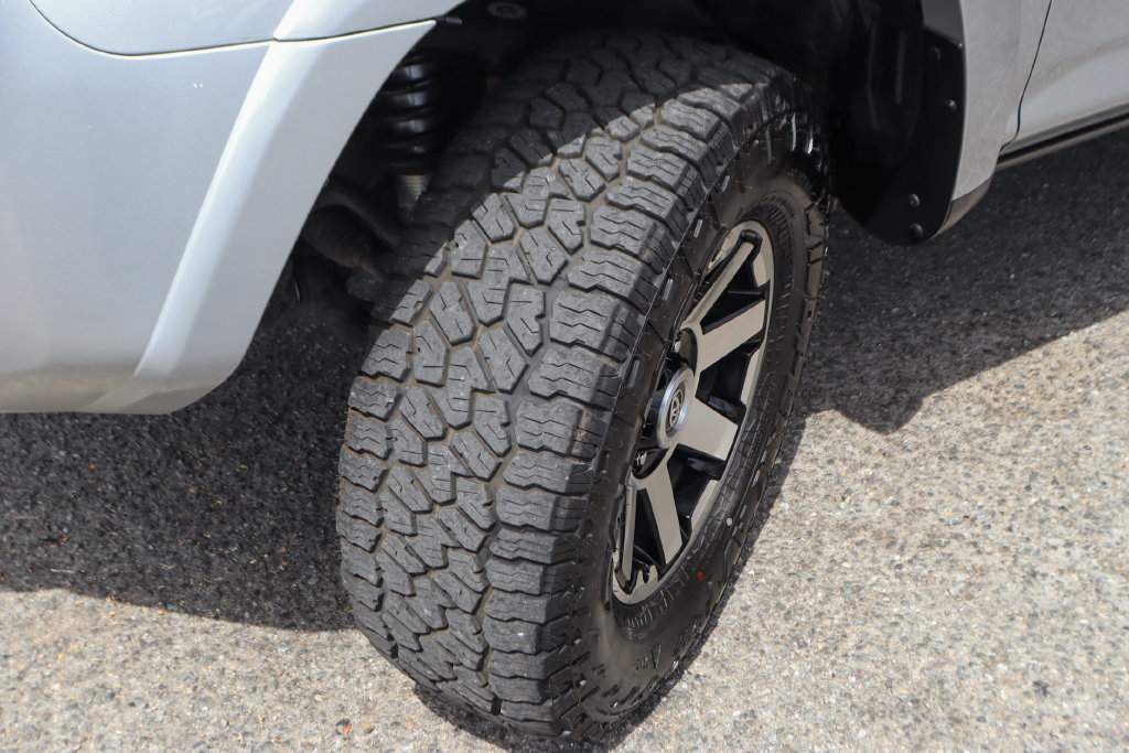 Used 2020 Toyota 4Runner TRD Off-Road AWD/4WD image 45