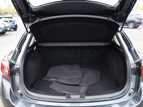 Used 2016 MAZDA MAZDA3 i Grand Touring image 13