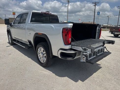 Used 2023 GMC Sierra 2500 Denali AWD/4WD image 4