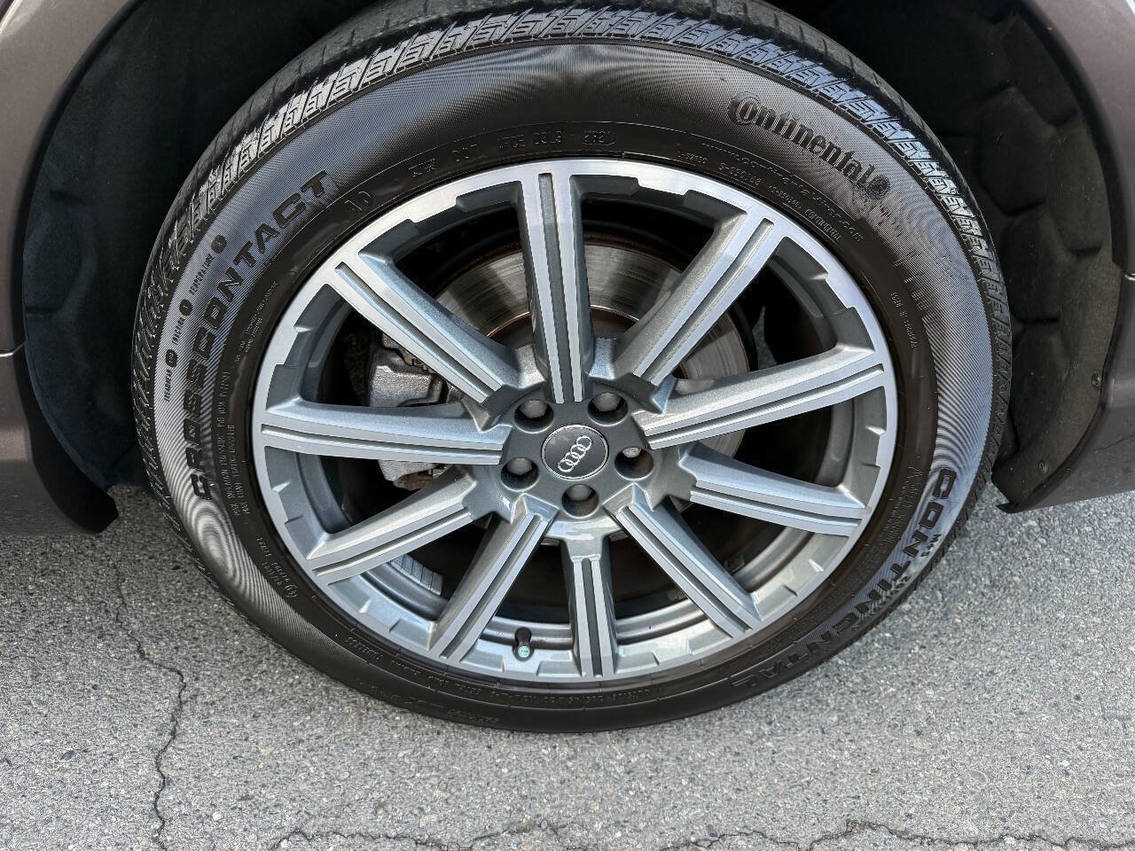Used 2018 Audi Q7 3.0T Prestige w/ Prestige Package AWD/4WD image 9