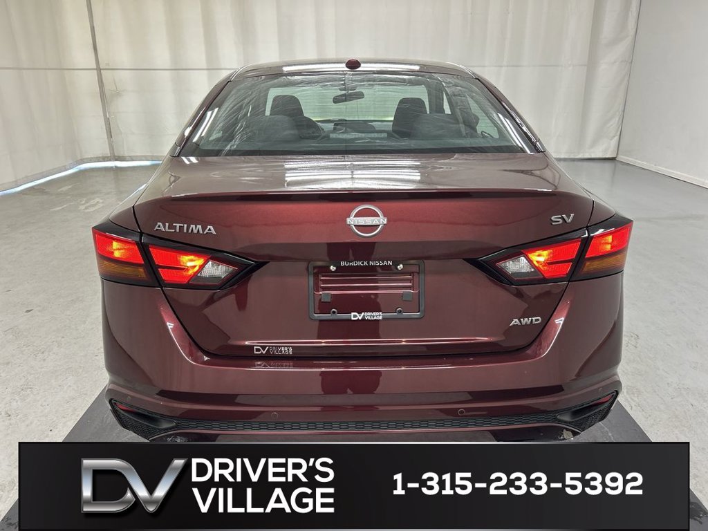 Used 2024 Nissan Altima 2.5 SV AWD/4WD image 20