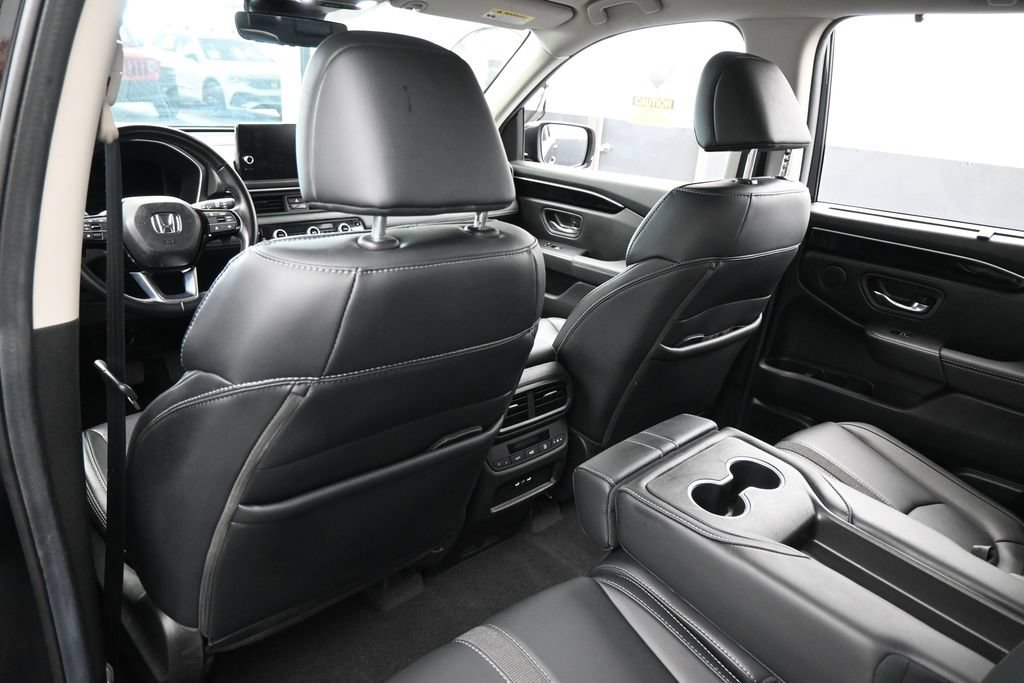 Used 2025 Honda Pilot EX-L image 35