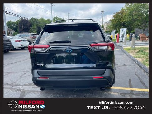 Used 2021 Toyota RAV4 Limited AWD/4WD image 4