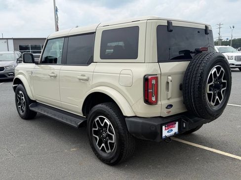 Used 2025 Ford Bronco Outer Banks AWD/4WD image 7