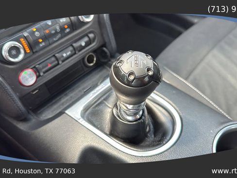 Used 2018 Ford Mustang Coupe image 35
