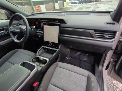 Used 2025 GMC Terrain Elevation image 28