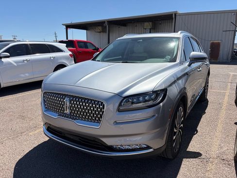 Used 2023 Lincoln Nautilus Black Label w/ Class II Trailer Tow Package AWD/4WD image 2
