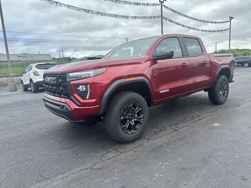 New 2025 GMC Canyon Elevation w/ Convenience Package image 8