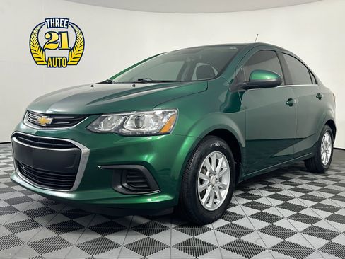 Used 2018 Chevrolet Sonic LT w/ Convenience Package image 1