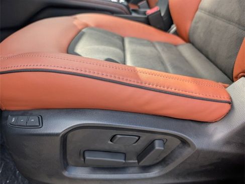 New 2025 MAZDA CX-5 Carbon Edition image 13