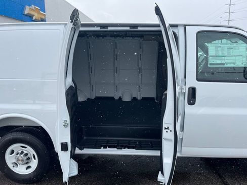 New 2025 Chevrolet Express 2500 w/ Driver Convenience Package RWD image 21