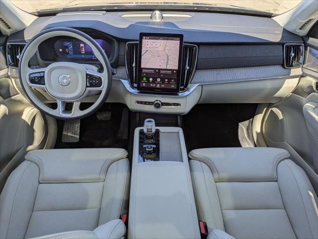 Used 2025 Volvo XC90 B6 Ultra w/ Lounge Package AWD/4WD image 23