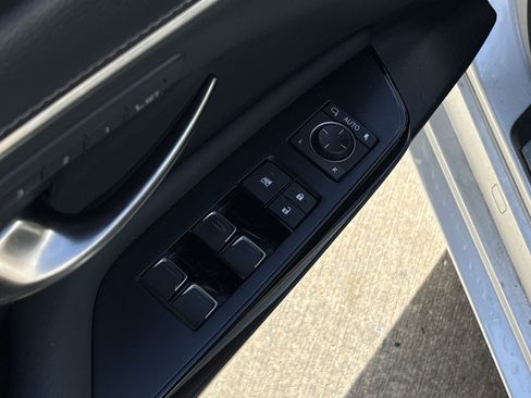 Used 2022 Lexus ES 350 w/ Premium Package FWD image 15