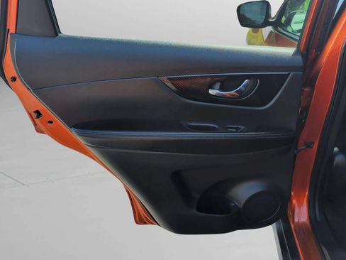 Used 2019 Nissan Rogue SL w/ Premium Package AWD/4WD image 37