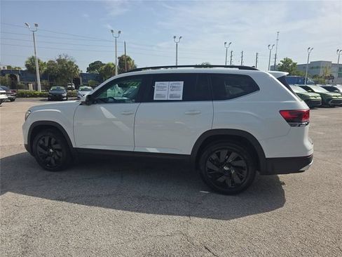 Used 2024 Volkswagen Atlas SE FWD image 7