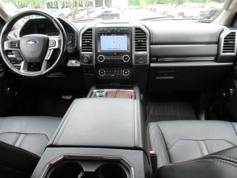 Used 2019 Ford Expedition Platinum AWD/4WD image 11