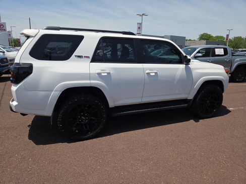 Certified 2016 Toyota 4Runner TRD Pro AWD/4WD image 2