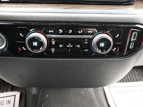 Used 2023 Chevrolet Silverado 1500 LT AWD/4WD image 16