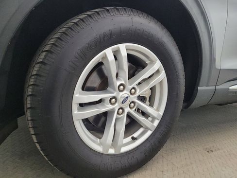 Used 2022 Ford Explorer XLT AWD/4WD image 31